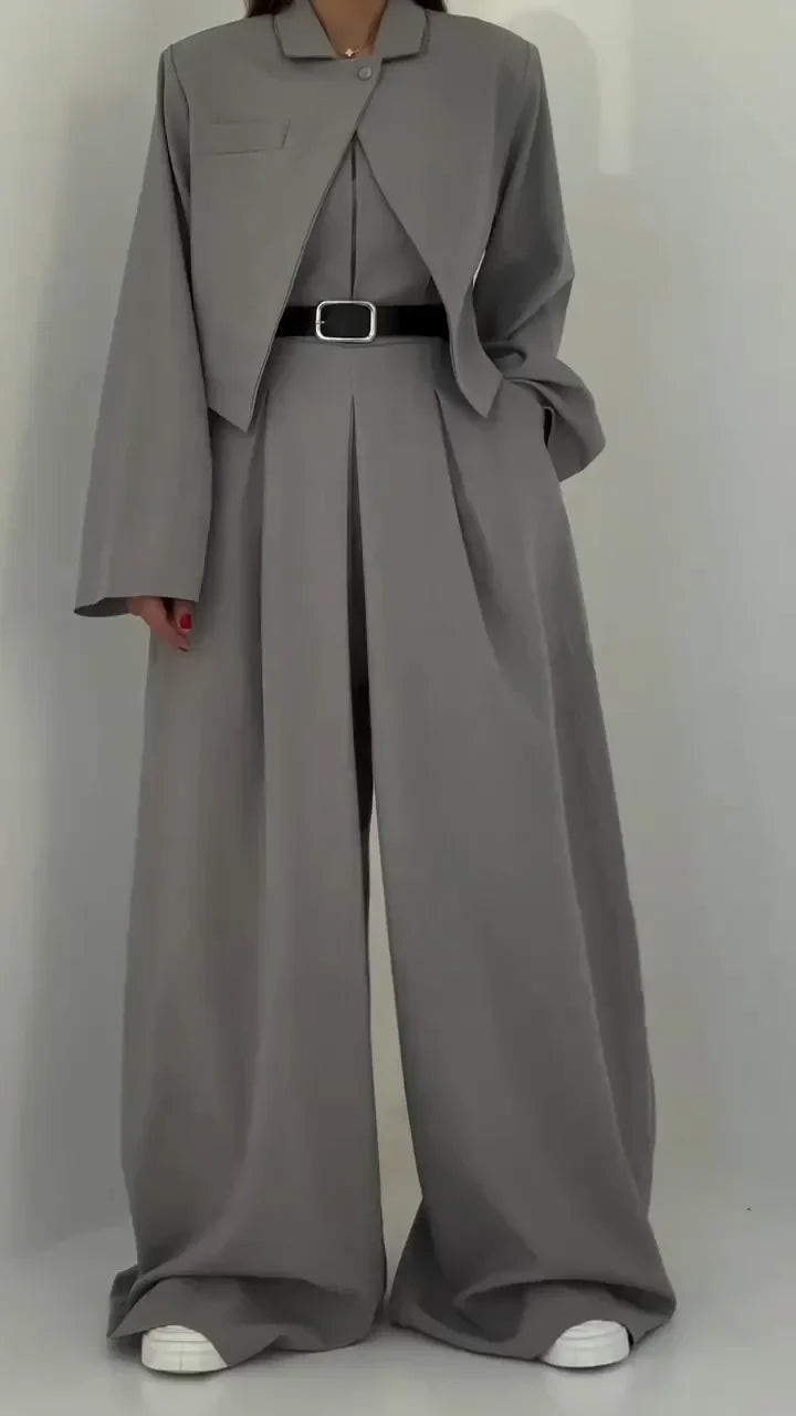 Aritzia – Completo Bustier con Giacca dal Taglio Elegante e Moderno