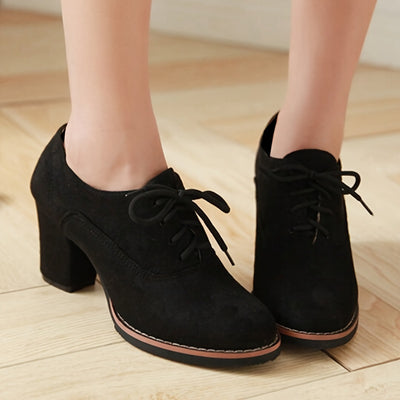 Britannia™ Scarpe Stringate Retro Nere Opache con Tacco Medio