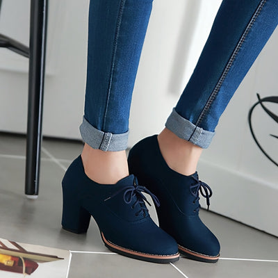 Britannia™ Scarpe Stringate Retro Nere Opache con Tacco Medio